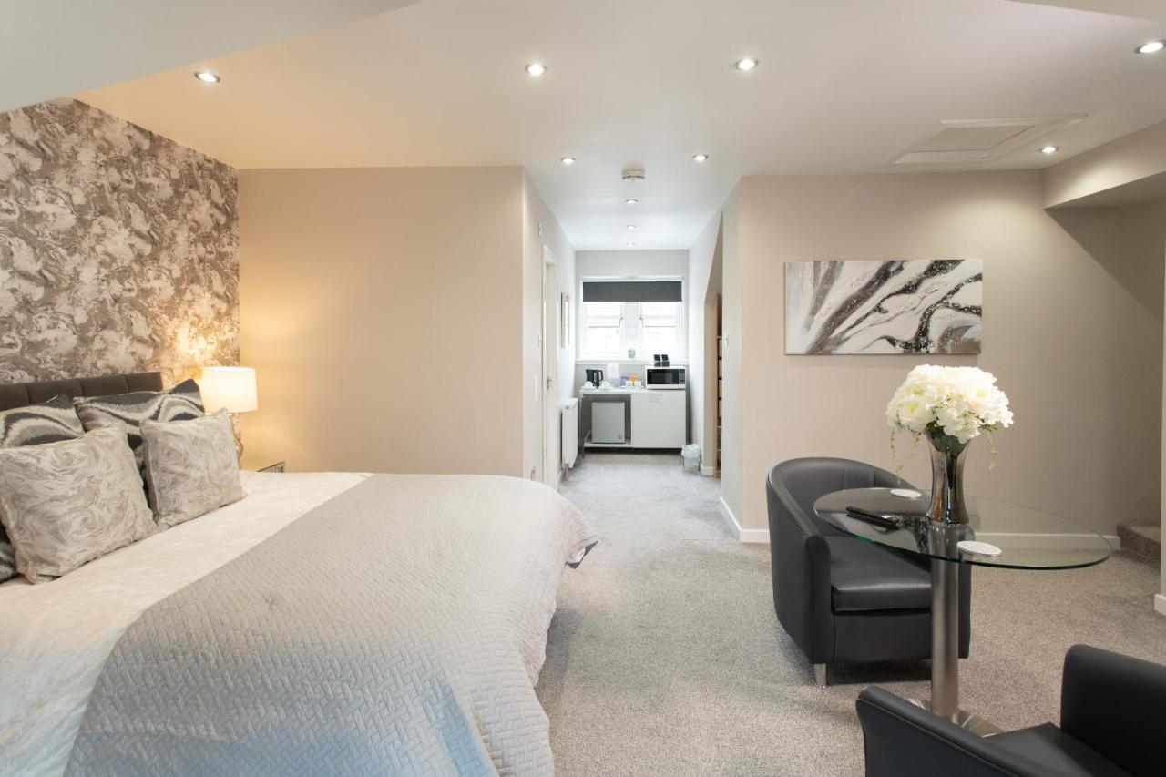 4 Private Bedroom House With 3 Parking Spaces Free Perth Exteriör bild